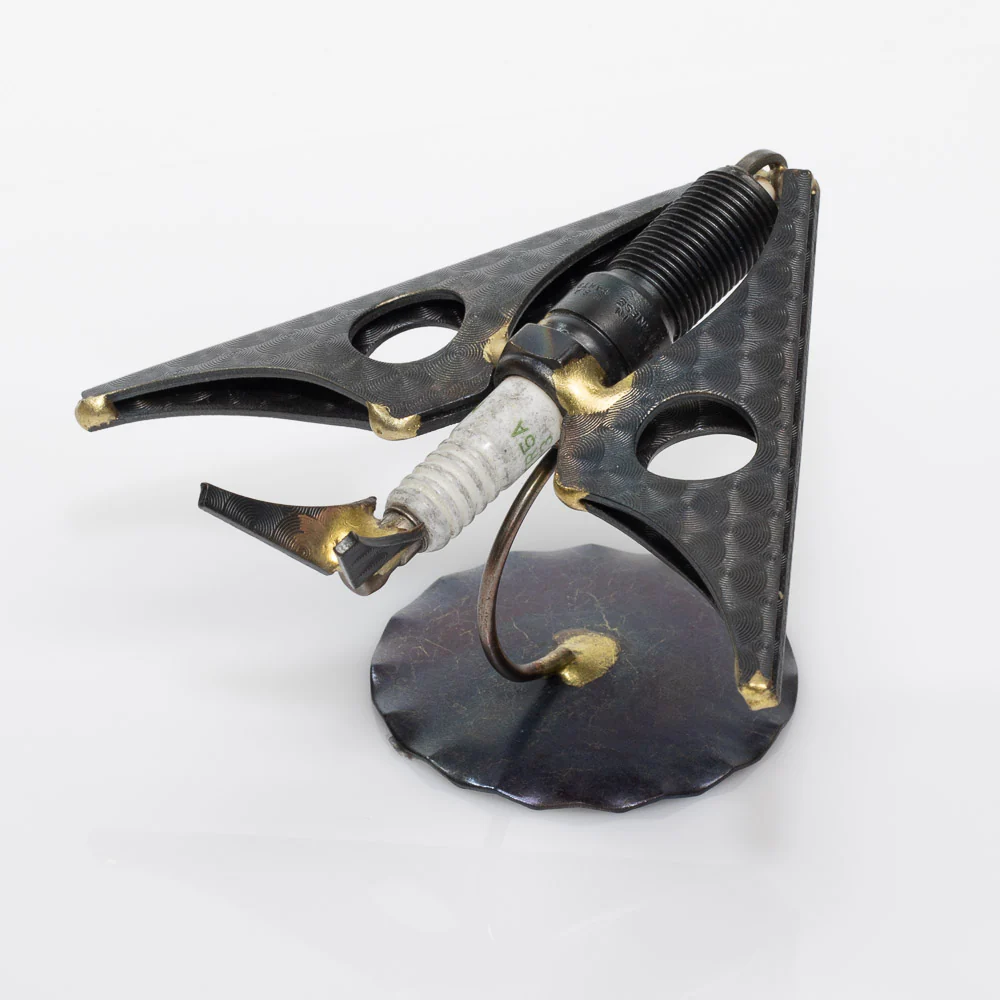 Spark Plug Stealth Plane - Image 3