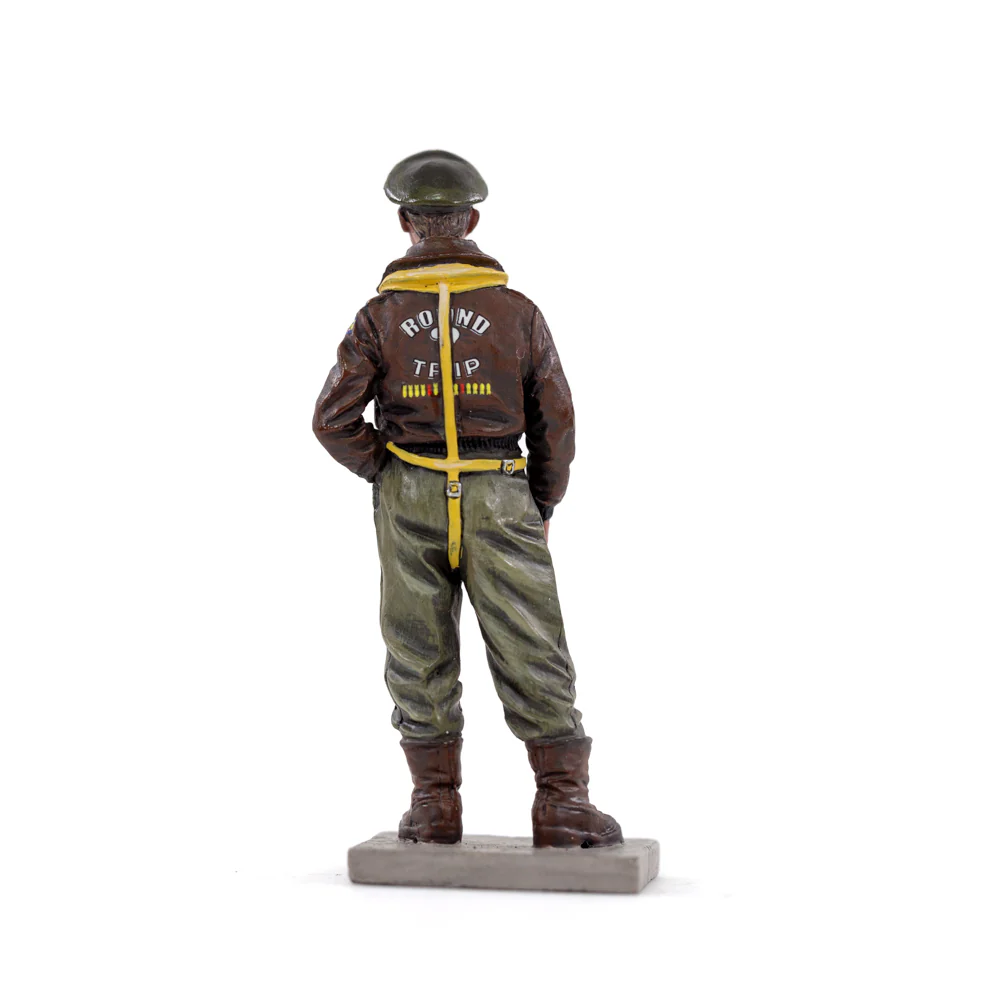 USAAF Heavy Bomber Crewman Figurine - Image 2