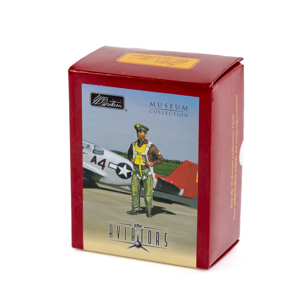 USAAF Tuskegee Airman Figurine - Image 3